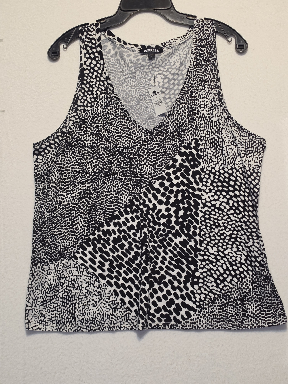 Express Black & White Abstract Patchwork V-Neck Tank